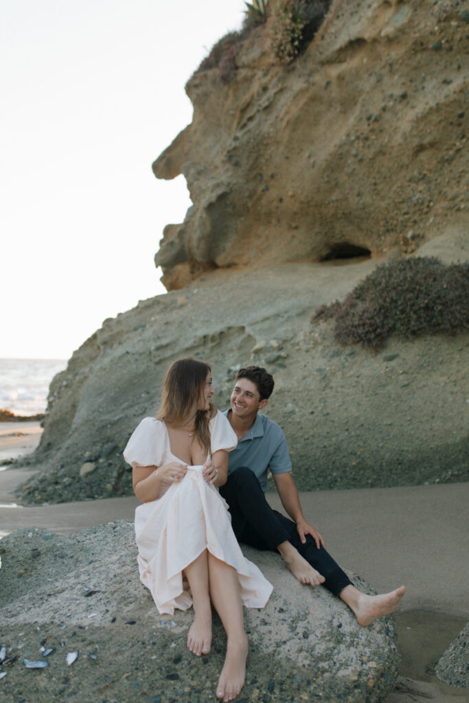 sunset engagement photos
